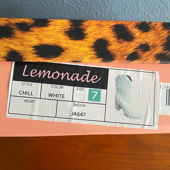Lemonade White Platform Heel Lug Sole Boots Size 7 - Picture 7 of 7